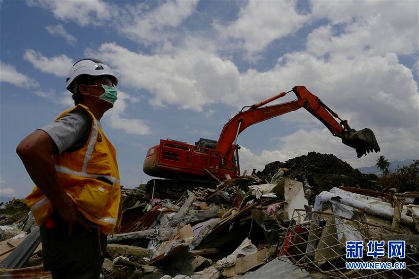 インドネシア地震、生存者捜索を12日に打ち切り
