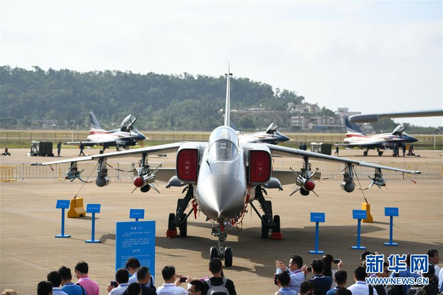中国空軍の精鋭が中国航展に勢ぞろい