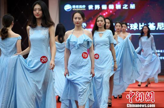 美女たちが結集！南京で「ミスビキニインターナショナル」の予選