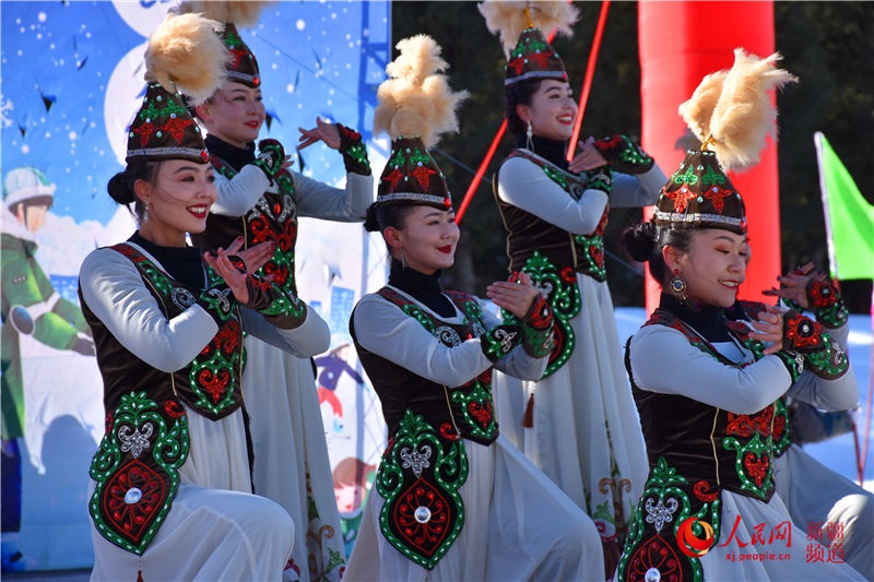 新疆の「空中草原」が初の冬季一般開放へ
