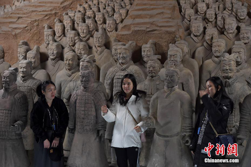 陝西歴史博物館秘蔵の文化財を探索