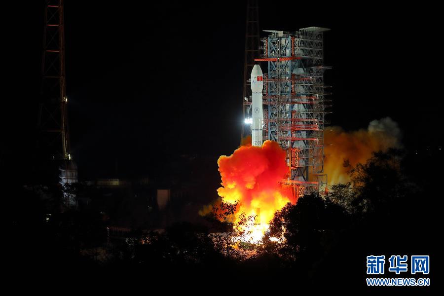 月探査機「嫦娥4号」が打ち上げに成功