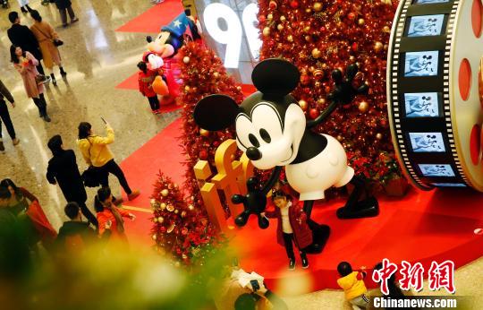 上海のミッキーマウス誕生90周年祝賀イベントが話題に