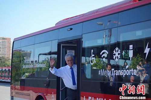 中国製のEVバス、チリの首都に進出
