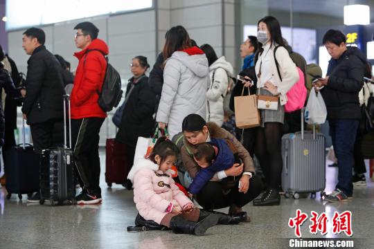 中国で旧暦・大晦日の列車チケット予約スタート