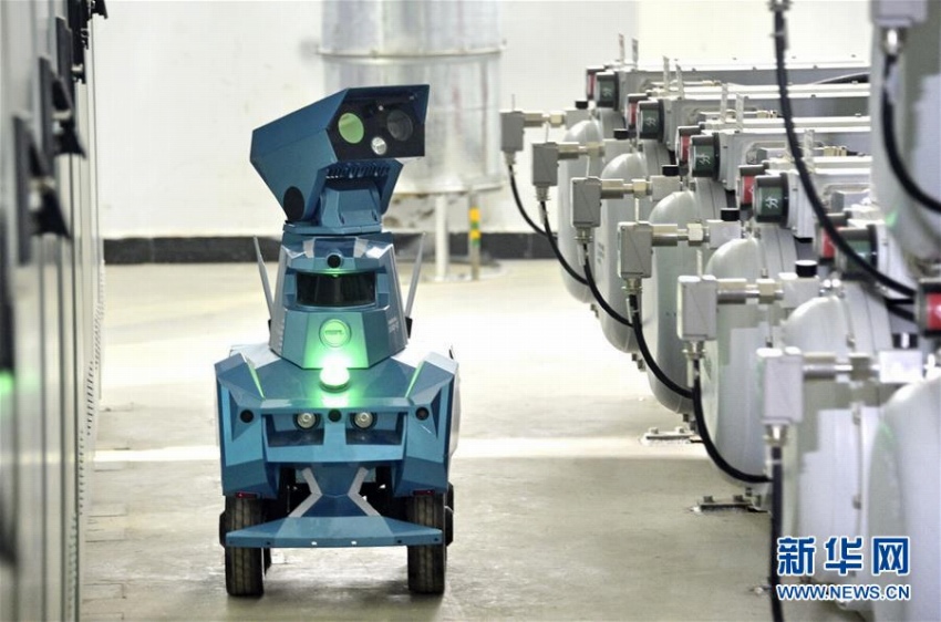 スマートパトロールロボットが北京新空港の変電所に導入