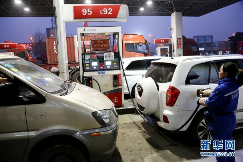 中国でガソリンと軽油が今年初めての値上げ
