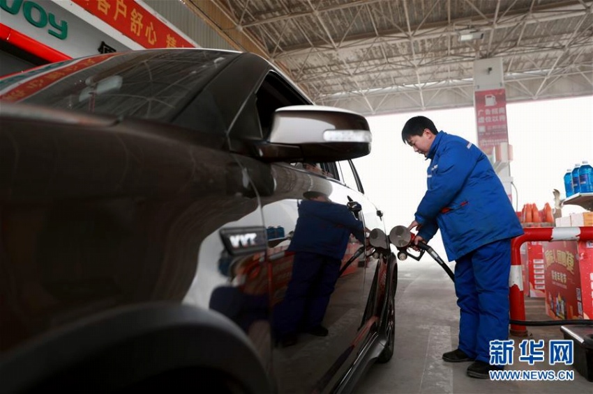中国でガソリンと軽油が今年初めての値上げ