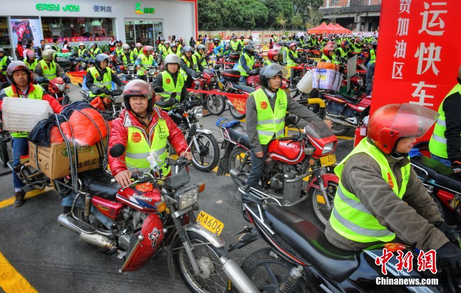 帰省バイク隊が故郷を目指して次々出発、サポートイベントもスタート