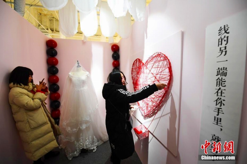甘粛省蘭州市で「失恋博物展」