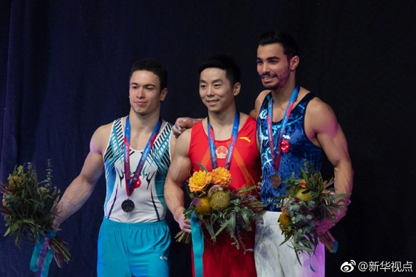 体操W杯メルボルン大会の男子平行棒と女子平均台で中国が金メダル