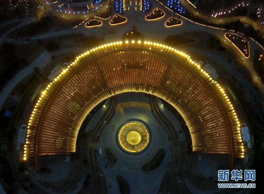 夜景で見る北京国際園芸博覧会会場