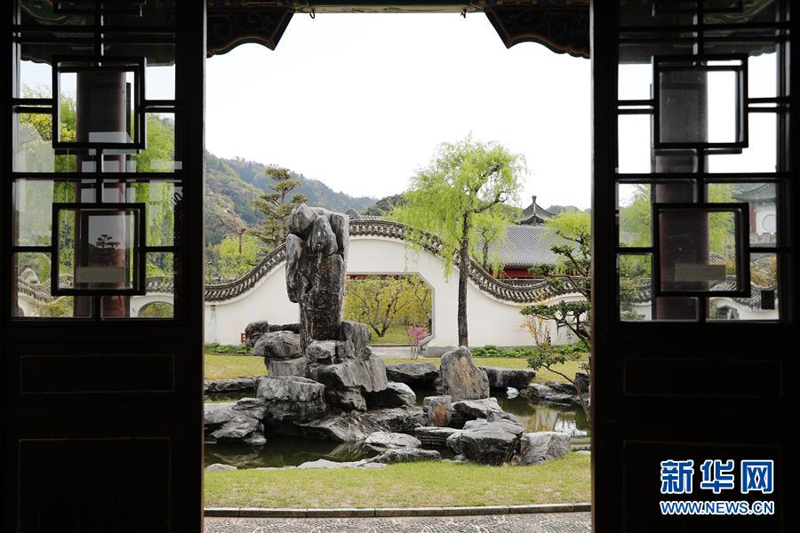 世界庭園巡り　鳥取県の中国庭園「燕趙園」