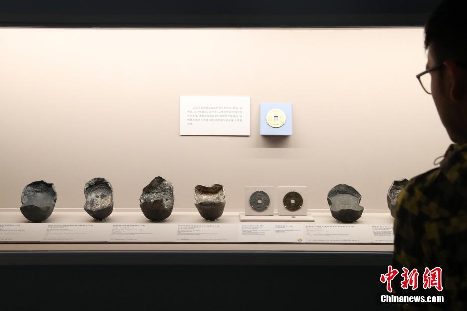 上海で「中国貨幣史における白銀」展
