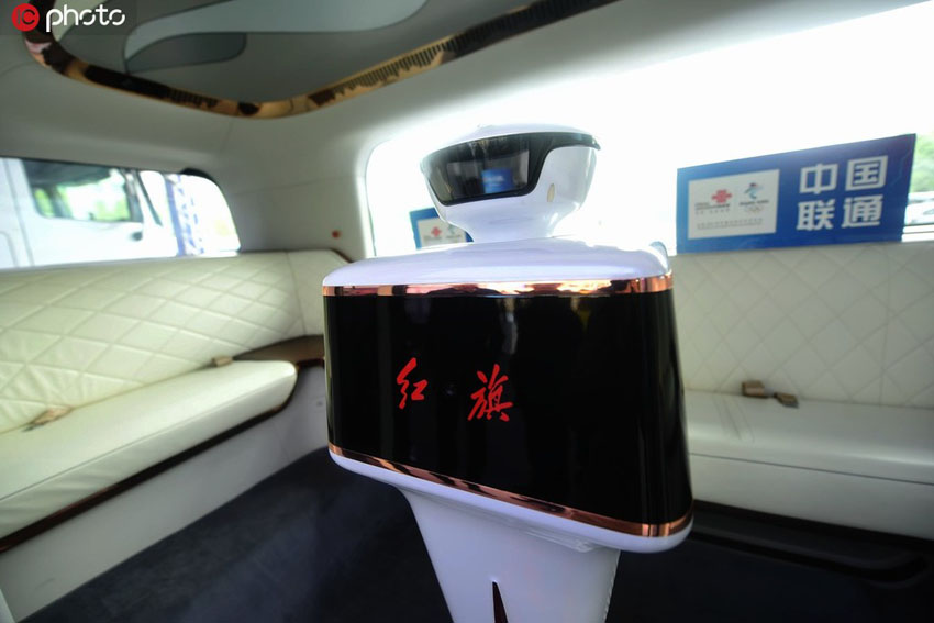杭州に紅旗の5G自動運転ミニバス登場　AIロボットとコミュニケーションも可能