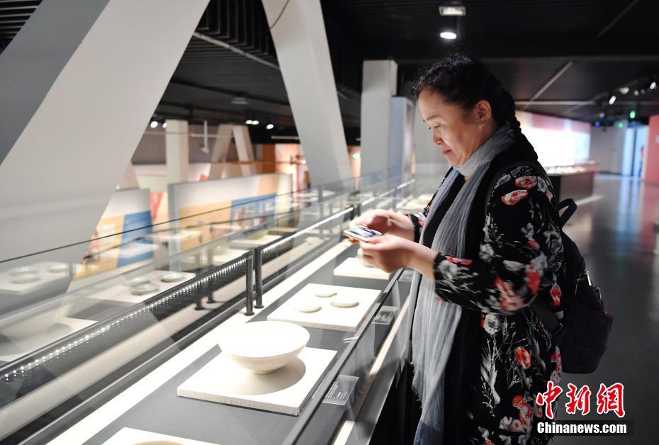 成都博物館で味わう「食卓上の文化の旅」四川省