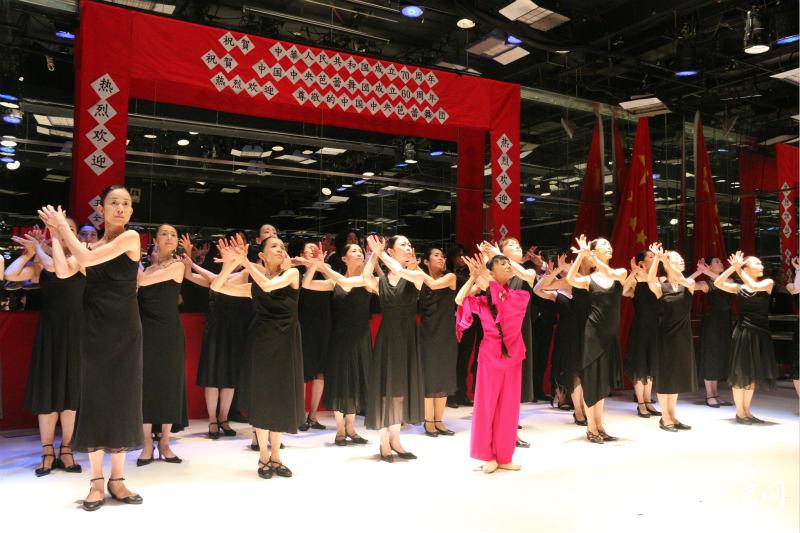 中国中央バレエ団が松山バレエ団を訪問　文化交流で親睦深める