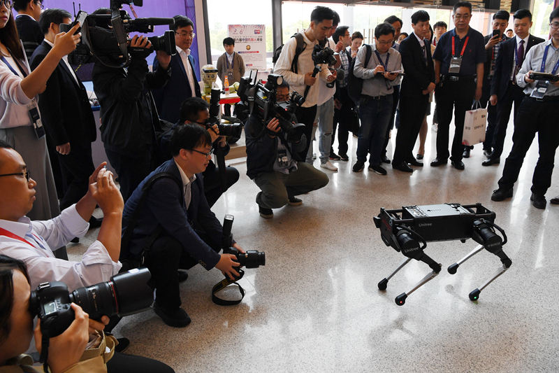 国内トップのロボットが勢揃い 第6回中国ロボットサミット