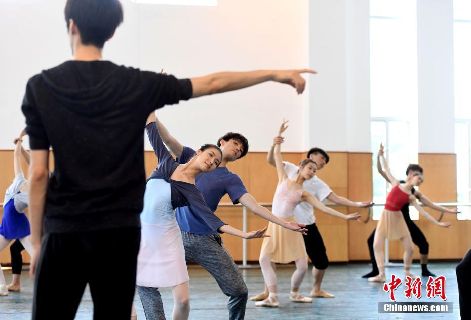 広州バレエ団による劇「浩然鉄軍」が6月13日に初上演