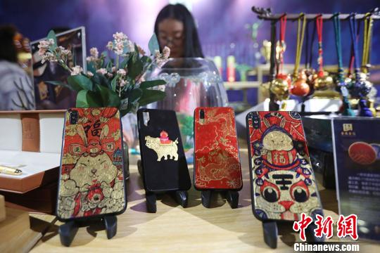 現代の生活彩る伝統の技　南京金箔を使った文化クリエイティブグッズ