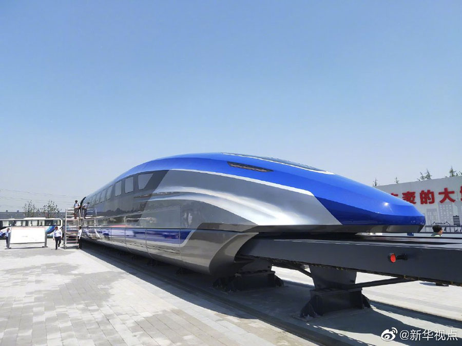 中国製高速リニアのテスト車両がラインオフ　時速600km