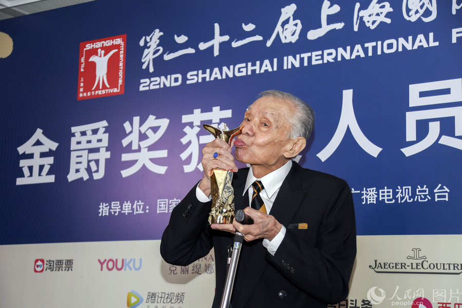 第22回上海国際映画祭「金爵賞」発表 96歳の常楓が最優秀男優賞