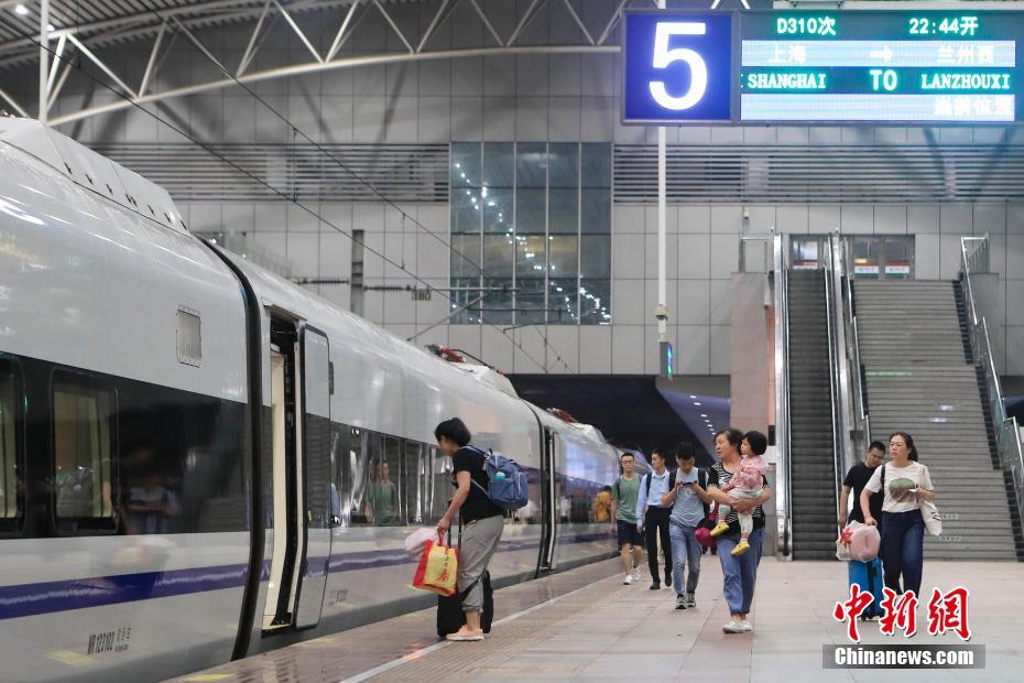 長江デルタ初「新シルクロード」寝台列車は上海発蘭州西駅行き