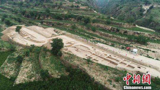 山西省で有史以前最大規模の家屋遺跡を発見