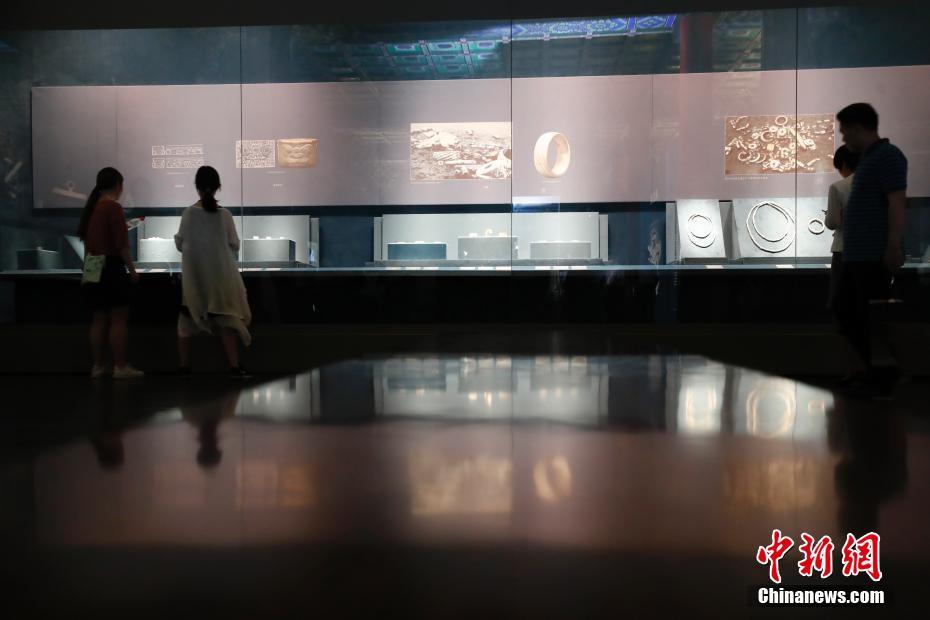 故宮博物院で「良渚と古代中国—-玉器が示す五千年の文明展」