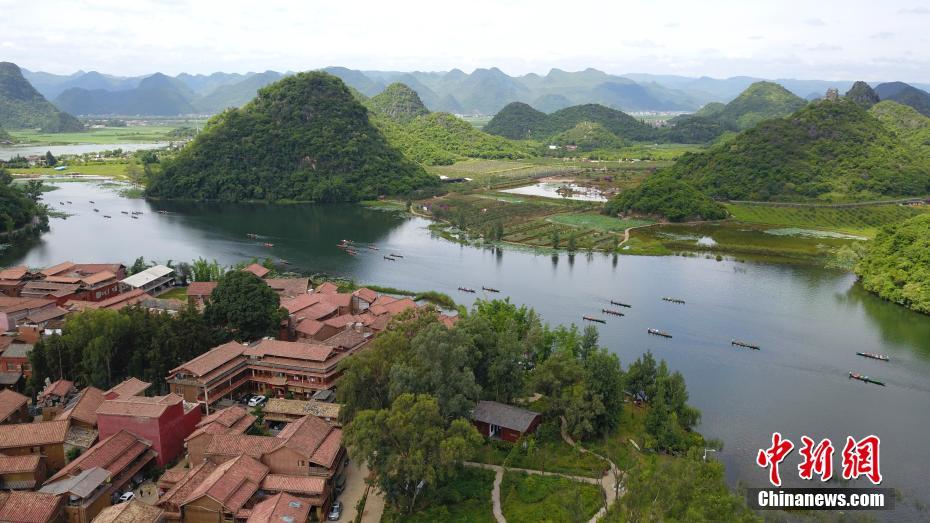 人々を魅了する風光明媚な普者黒国家湿地公園　雲南省