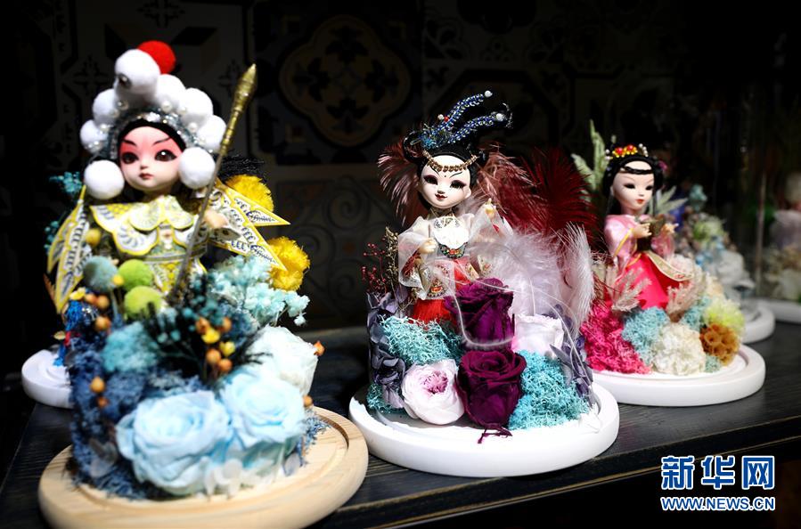 「永遠に枯れない花」が伝統の民間工芸品に花を添える　河北省
