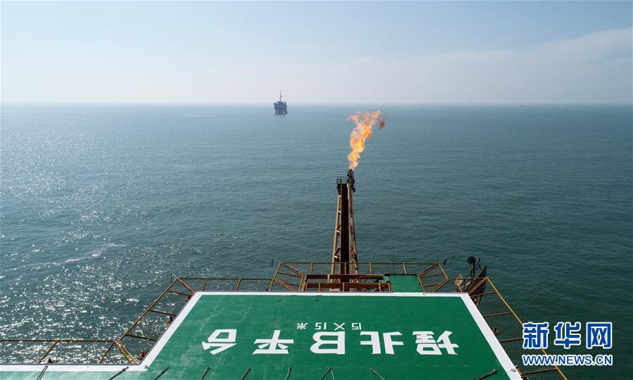 渤海湾の埕北油田石油プラットフォームを訪ねて