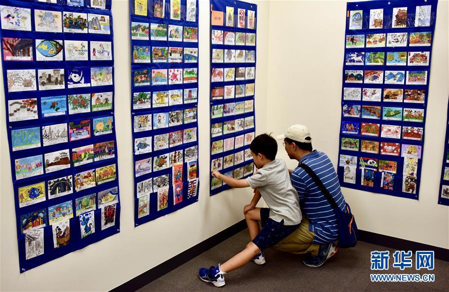 中日青少年絵手紙展が東京で開幕