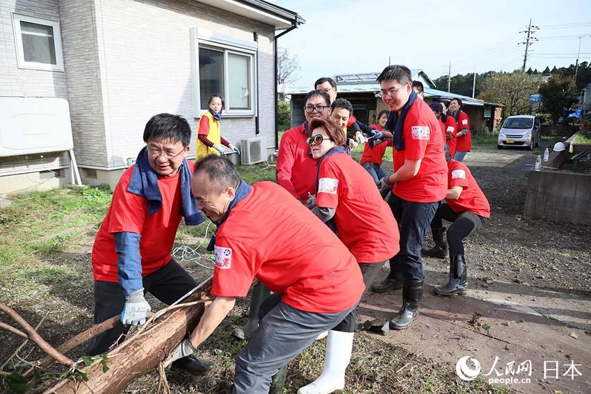 中国の建設銀行東京支店が日本千葉県の台風被災地で支援活動