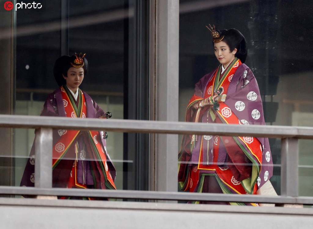 日本の天皇「即位礼正殿の儀」に十二単姿で臨む女性皇族　東京