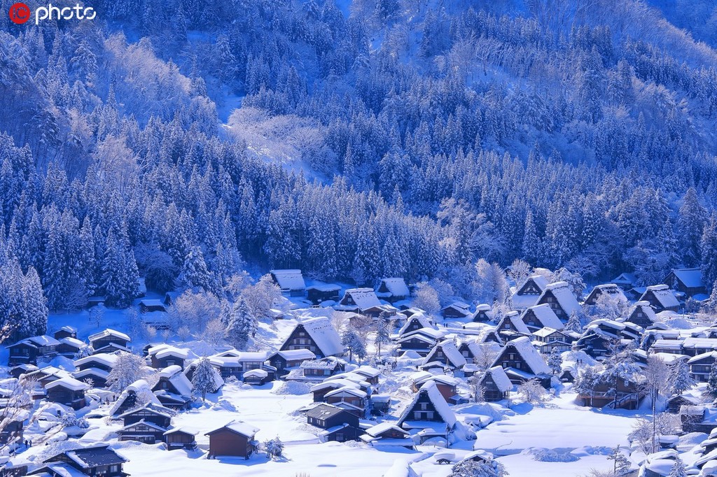 日本の最も美しい集落・白川郷　冬景色も格別