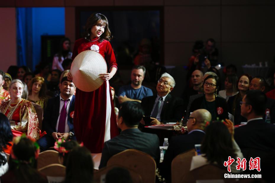 第9回外交官ファッションコンテストが北京で開催