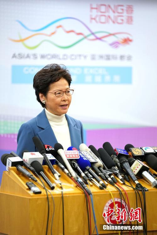 香港行政長官「暴力と混乱の制止を基礎に経済下ぶれリスクに適切な措置を」
