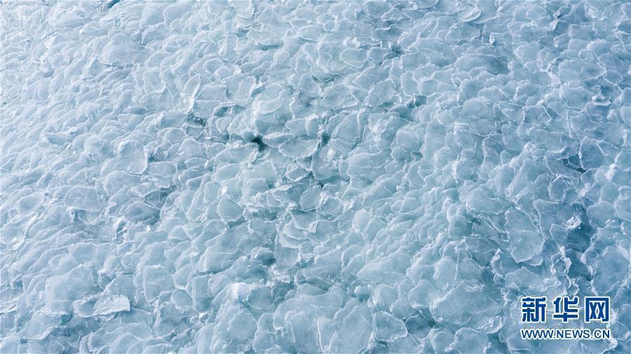 青海湖が結氷期に　昨年より7日遅く