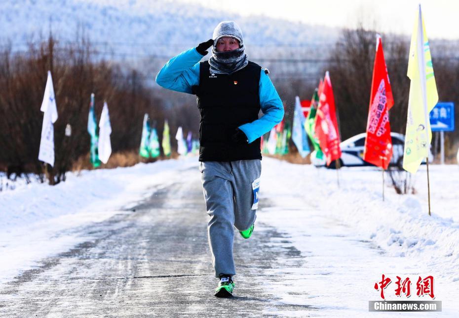 「中国極寒マラソン大会」が内モンゴルで開催　－40℃