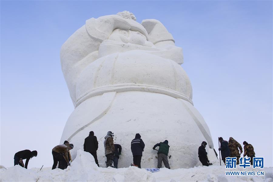 2020年を迎える2020体の雪だるまが完成　黒竜江省ハルビン市