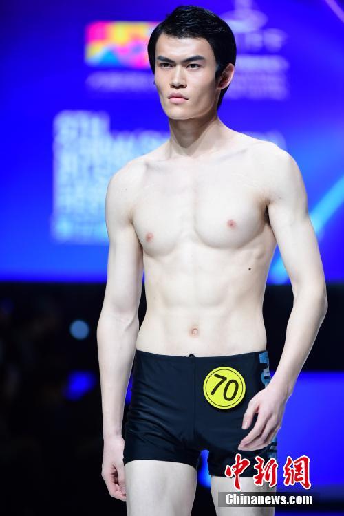 第4回中国大学生ファッションモデルコンテスト決勝大会が深センで開催