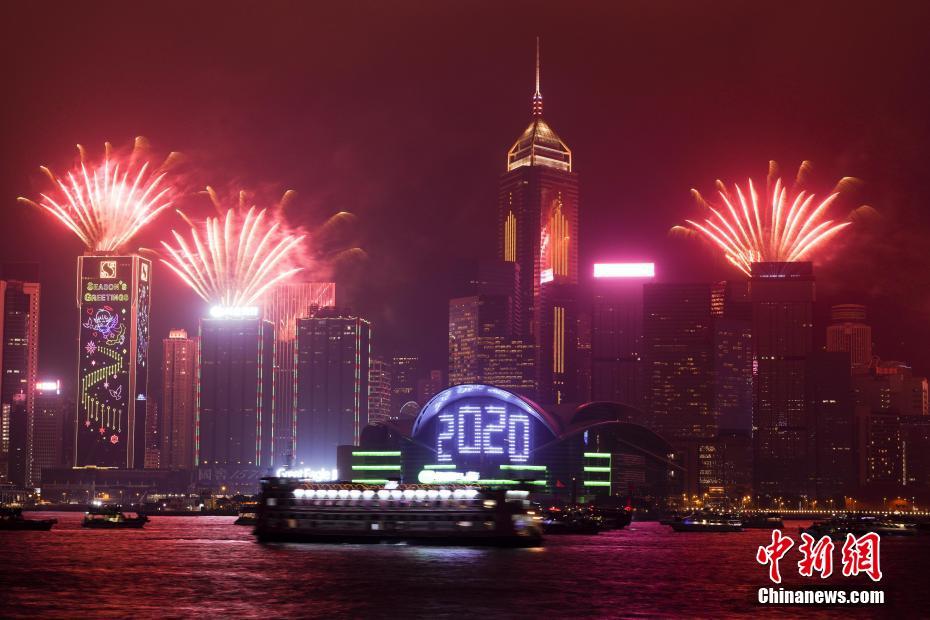 香港地区で新年を祝う特別版「シンフォニー・オブ・ライツ」開催