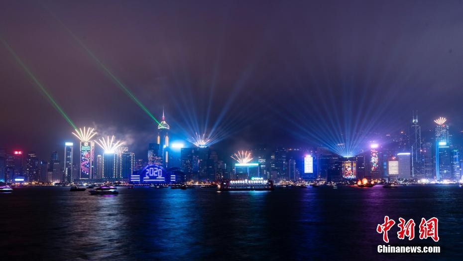香港地区で新年を祝う特別版「シンフォニー・オブ・ライツ」開催