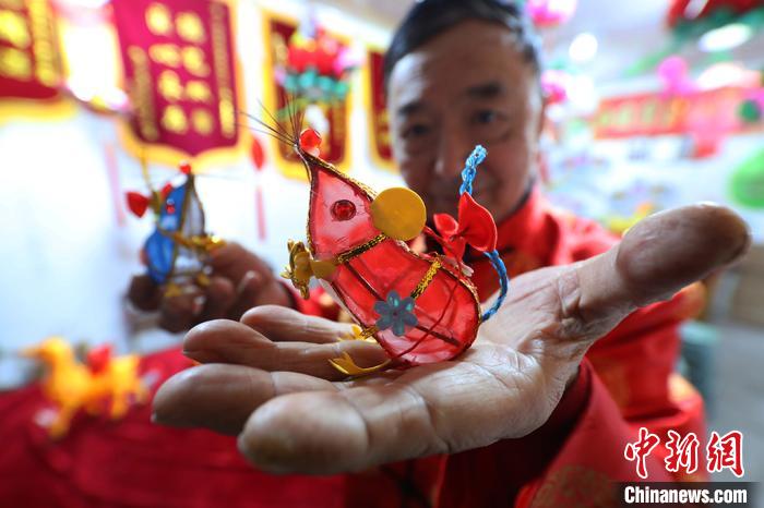 大詰め迎えた南京の「鼠年」飾りちょうちん作り　江蘇省