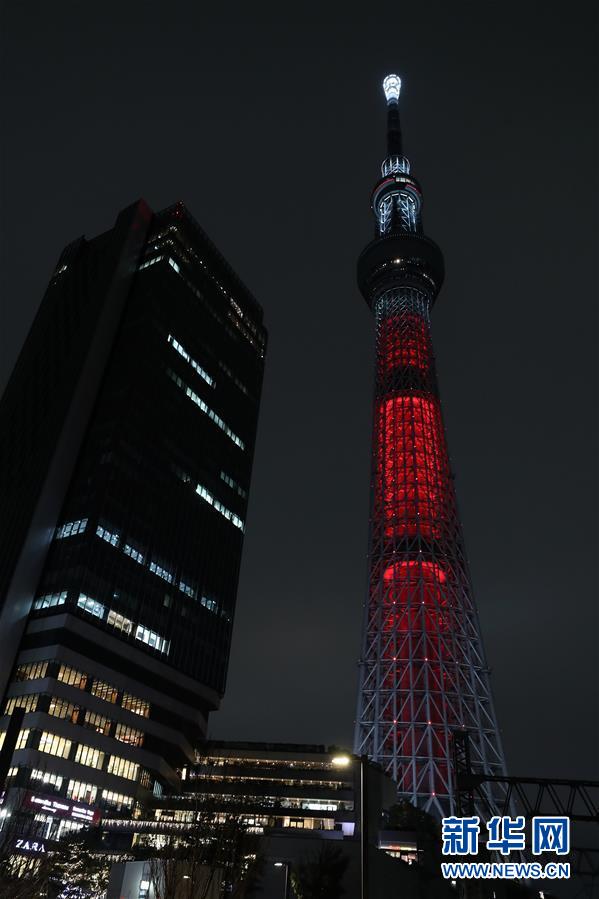 東京スカイツリーが春節に合わせ「チャイナ・レッド」にライトアップ