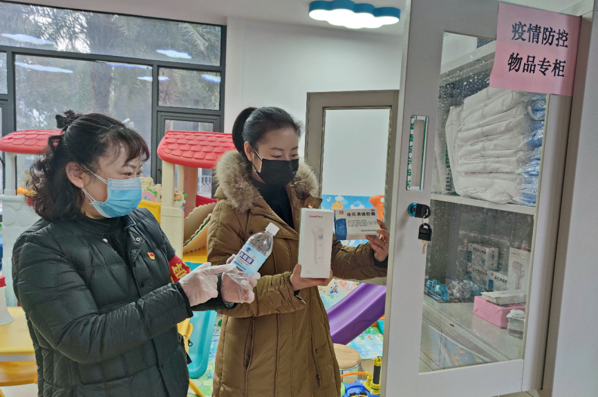 武漢で新型コロナウイルスと闘う人々、その最前線の記録
