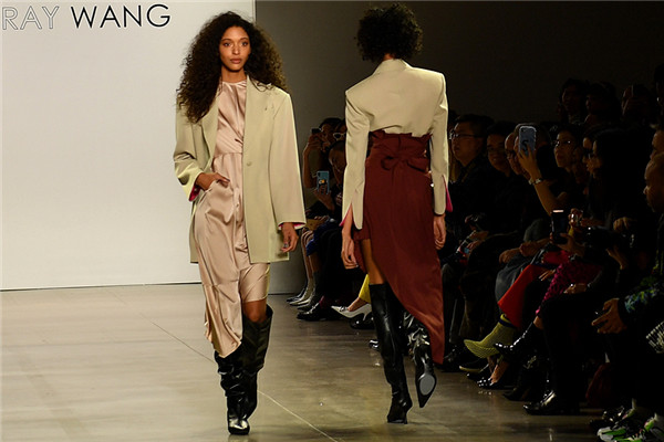 中国人デザイナーによる2020秋冬作品、NYファッションウィークに登場