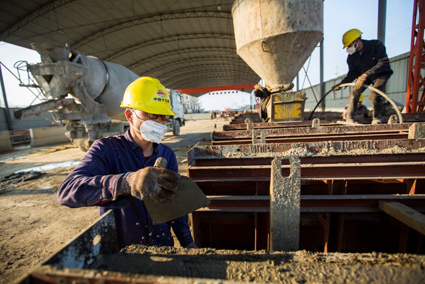 工事再開を加速する中国の重大プロジェクト