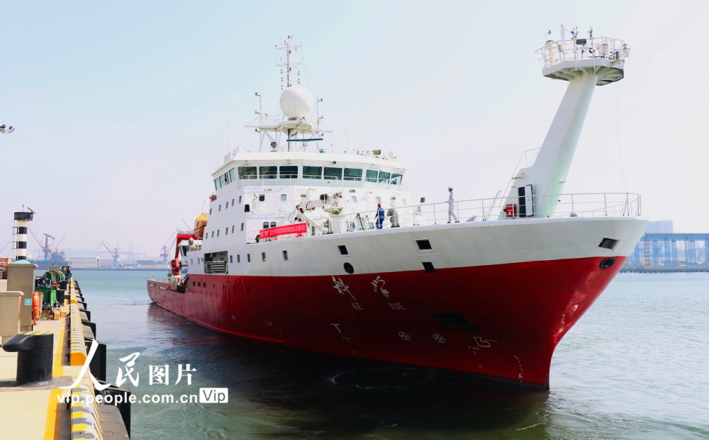 遠洋総合科学観測船「科学号」、航行を再開
